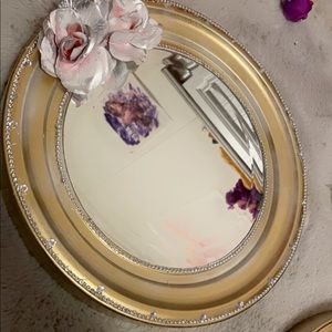 Rose mirror
